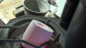 Работа на вакуумной литейной установке УЛВК-10