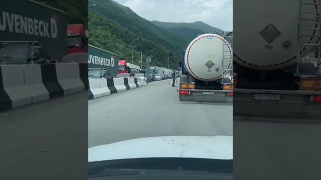 Верхний ларс строительство ремонт дороги. Грузия россия граница #грузия #россия #новости #georgia
