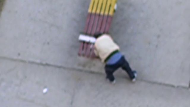 Мужик упал и разбил голову!!! смотреть онлайн