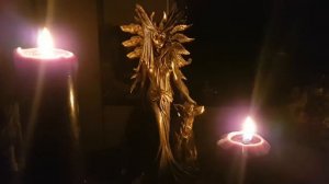 КТО ОКРУЖАЕТ ВЕДЬМУ