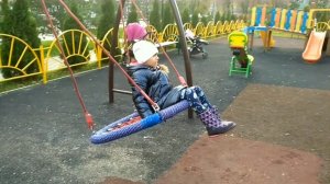 ?Дарина в гостях у дедушки и бабушки?