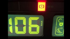 Citroen C4 Picasso, не показывает скорость.