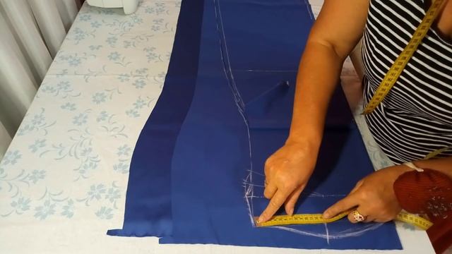 Ночная рубашка из шелка на бретелях. Крой на ткани смотреть онлайн