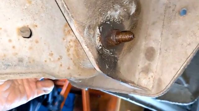 Демонтаж Задней балки *торсиона* Opel Vivaro Renault Trafic смотреть онлайн