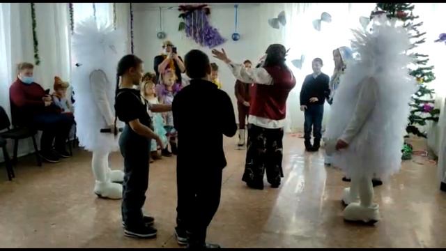 Новогодняя игровая программа в ДК пос. Подобас смотреть онлайн