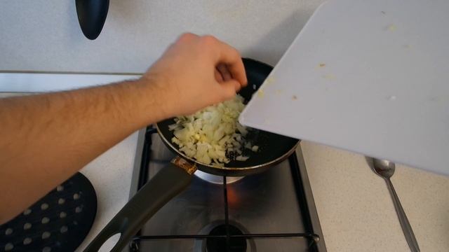 Грибы в сметане очень простой, но очень вкусный рецепт!