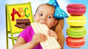 Bad kids eating CANDY at School! Johny Johny Yes Papa Baby Song Nursery Rhymes for Children