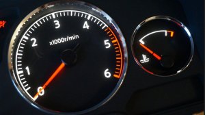 Nissan Patrol y61 пересвет приборной панели