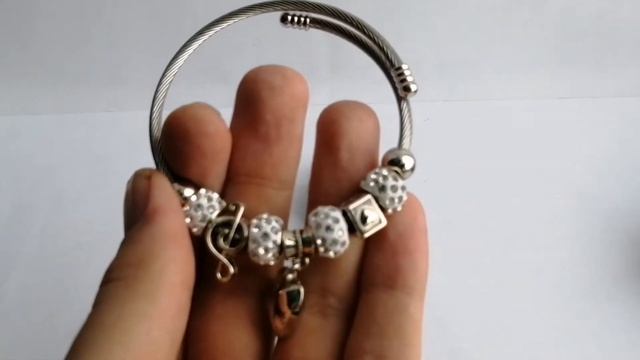 Распаковка женских наборов с часами Pandora смотреть онлайн