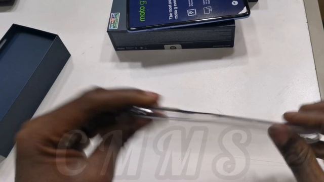 Moto G100 Unboxing смотреть онлайн