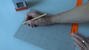 Делаем  дом из картона в 2 этажа