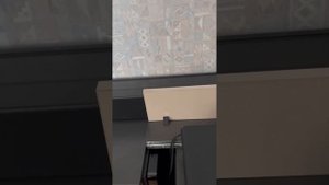 Тумба для лазерного проектора с выдвижным ALR экраном