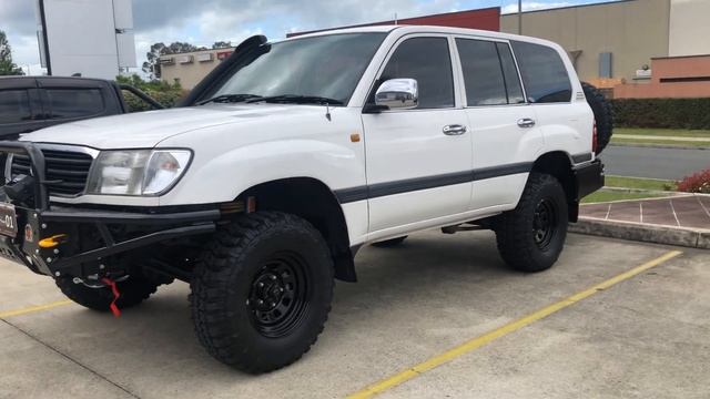 Toyota Landcruiser 105 series lots of mods 4x4 смотреть онлайн
