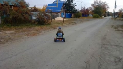 Самодельный ховерткарт из гироскутера.