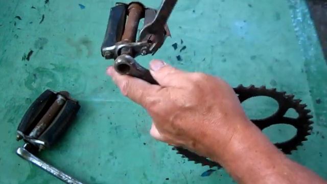 ПЕДАЛИ как открутить из ШАТУНОВ смотреть онлайн