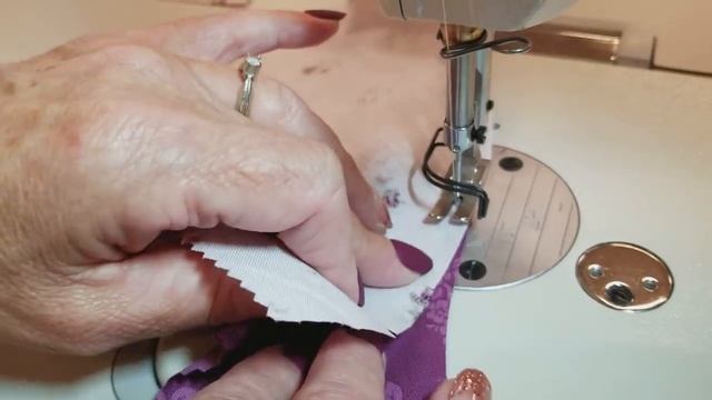 Drunkard's Path - SEW EASY CURVED PATCHWORK! смотреть онлайн