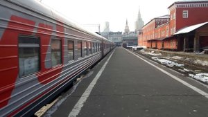 Электровоз ЭП20-003 с поездом №132 (Москва - Орск)