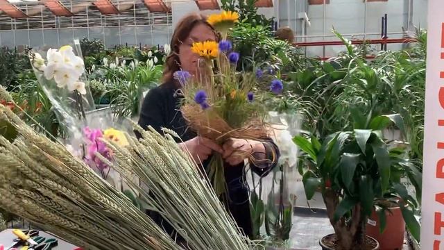 День осеннего равноденствия в цветочном центре STARLIGHT смотреть онлайн