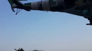 Вертолет очень низко