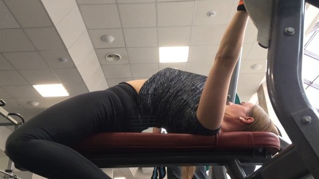 2019.05.20 Мц9Д2 Жим штанги лёжа на брусок 45*2 смотреть онлайн