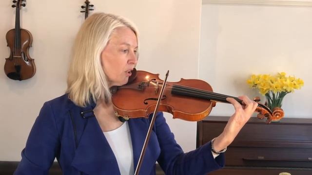 Learn to Play the Violin in 30 days (Suzuki method) - Day 11 (Of the Wind) смотреть онлайн