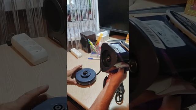 утюг Polaris 2438k. Распаковка смотреть онлайн