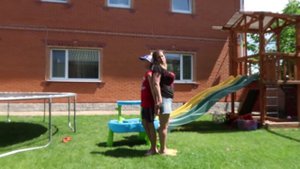 VLOG Обливание водой.Назар угостил Дашу мороженым