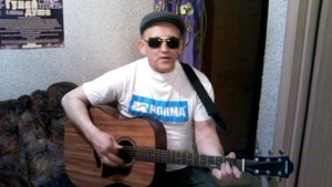 "Рынок Воскресеночка" исполняет автор Андрей Билин