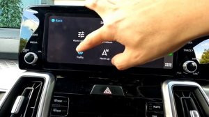 How to Kia -- Connect and Setup Apple CarPlay -- Complete Tutorial / User Guide