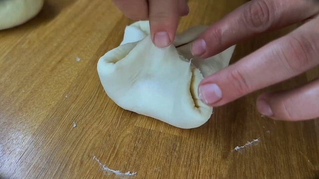 Подглядела у корейских блогеров рецепт булок (с начинкой из яйца), сочные, что пришлось повторить