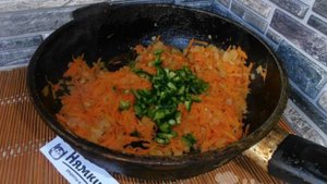 Рис с мясным фаршем и овощами в томате сочный и вкусный