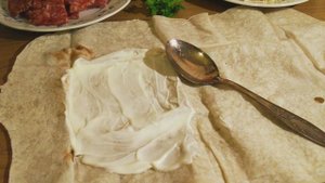 Лаваш с рыбой и огурцом