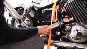 Exhaust removal for Honda Shadow vt 750