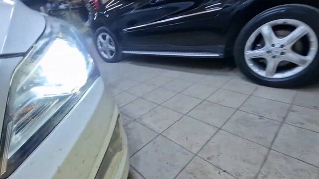 Hyundai Solaris. Установка бидиодных линз ZORKiY M30 5000k BI-LED с Дъявольскими глазками смотреть онлайн