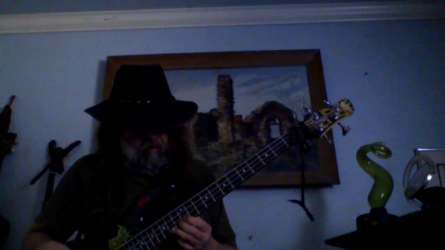 Me and me Zippy Mikro Bass do a Zippy Improv!! смотреть онлайн