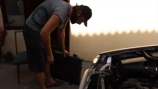 Замена радиатора кондиционера Mercedes W210 без снятия бампера смотреть онлайн