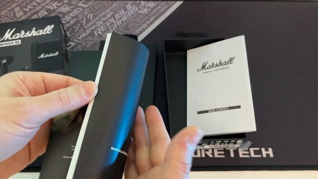 Marshall Minor III Unboxing ITA смотреть онлайн
