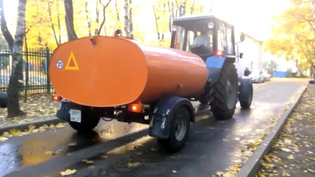 Зачем поливать дороги, если чище не становится??? смотреть онлайн