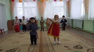 МДОУ "Детский сад №19" д.Коленово Фольклорный танец "Дружба народов"