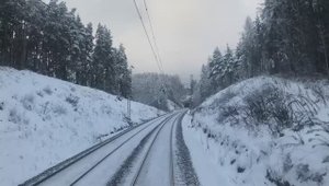 Из кабины машиниста поезда через Горы