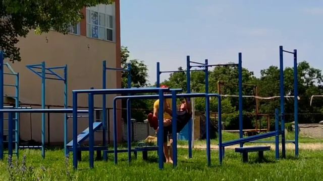 Профи притворился НОВИЧКОМ на Воркаут ПЛОЩАДКЕ | WORKOUT Prank