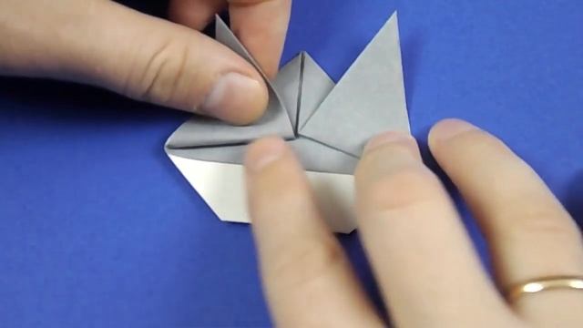 Легкое оригами для начинающих. Как сделать кошку из бумаги.