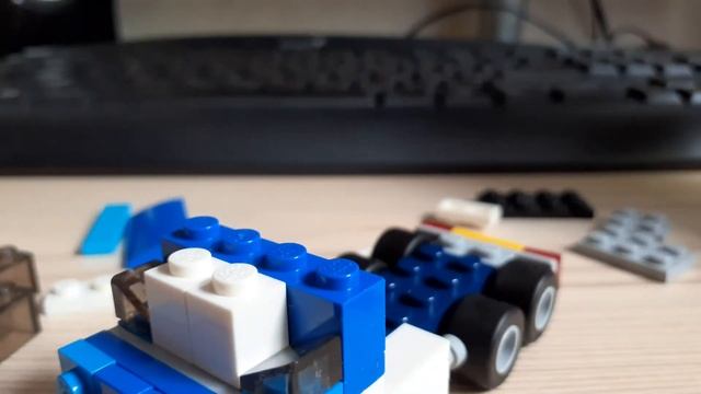 Как сделать из LEGO мини грузовик Renault Magnum смотреть онлайн