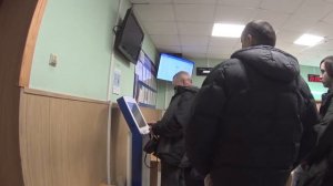 ГИБДД г.Кирова Очередь к терминалу чтобы получить талон в "живую очередь"