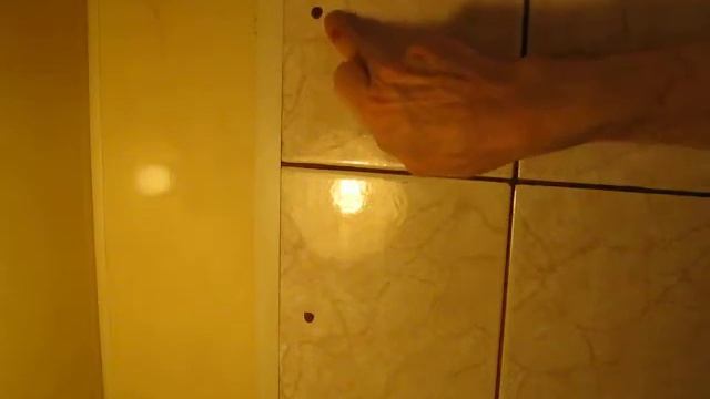 Как укрепить кафельную плитку к стене смотреть онлайн