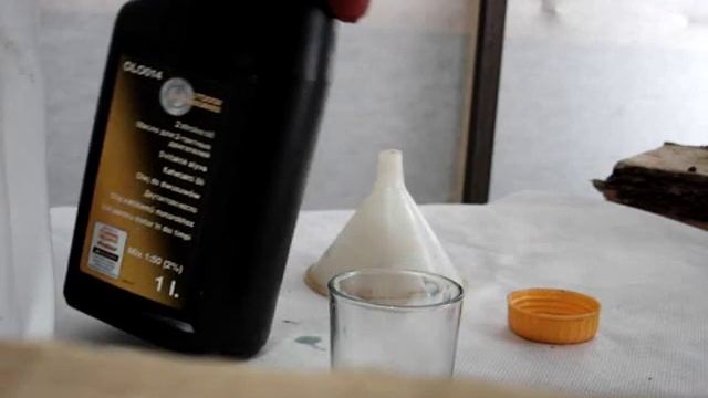 1:50 Приготовление топливной смеси для двухтактных двигателей смотреть онлайн