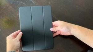 Apple Smart Folio iPad Case UNBOXING and REVIEW - Best iPad Pro Case?!