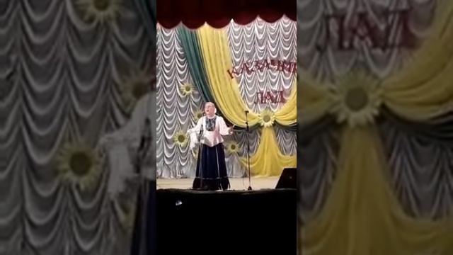 ПЕСНЯ "НЕ ЛОМАЙ ЧЕРЕМУХУ" . ИСПОЛНЯЕТ ЕЛЕНА КАЗАЧКА. смотреть онлайн