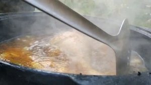 ГОЛЕНЬ ИНДЕЙКИ в казане на костре