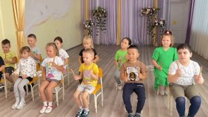 Музукально ритмическая игра "Выделывание ковра"